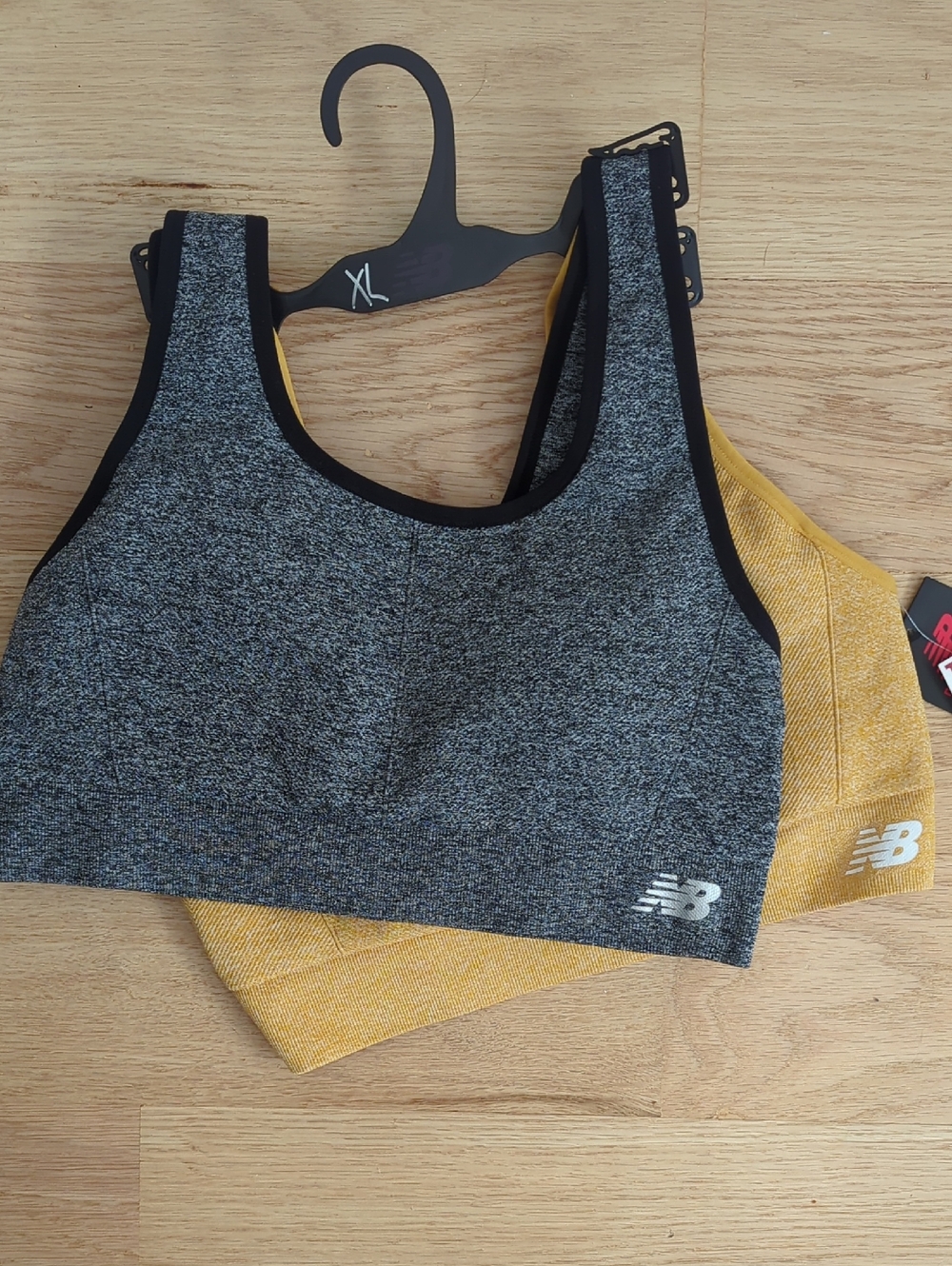 NWT New Balance NWT 2-Pack Seamless Keyhole Open Back Sports Bra Set XL